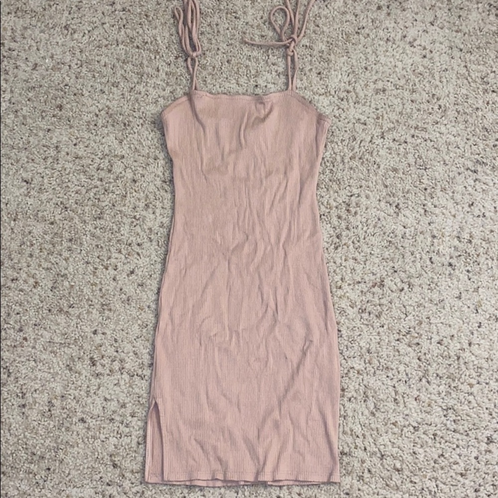 Urban Outfitters fitted bodycon dress SIZE: SMALL
